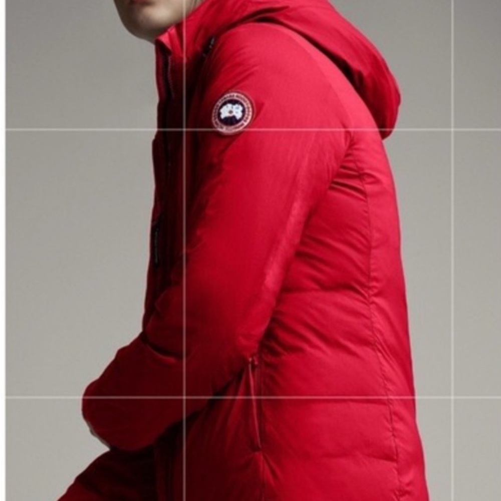 Authentic Women Canada Goose Down Coat red Hooded Jacket- like new, worn once
